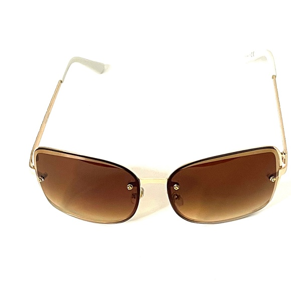 Steve Madden Accessories - Steve Madden Women's Sunglasses